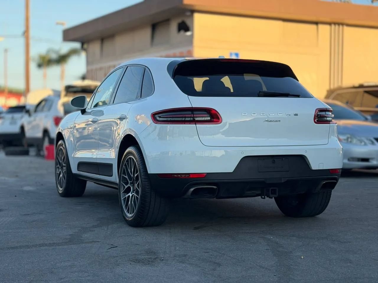 Used 2017 Porsche Macan AWD/4WD image 8