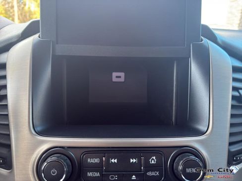 Used 2018 GMC Yukon XL Denali w/ Open Road Package image 23