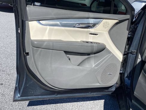 Used 2019 Cadillac XT5 Luxury image 20