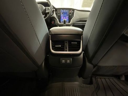 Used 2022 Subaru Outback Premium AWD/4WD image 26