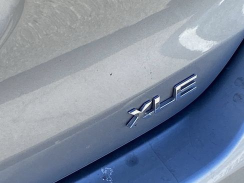 Used 2023 Toyota Highlander XLE FWD image 6