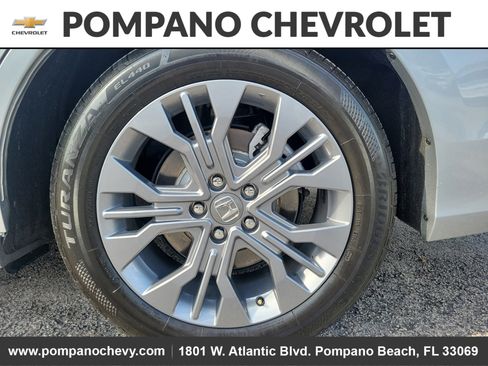 Used 2025 Honda Odyssey Touring image 9