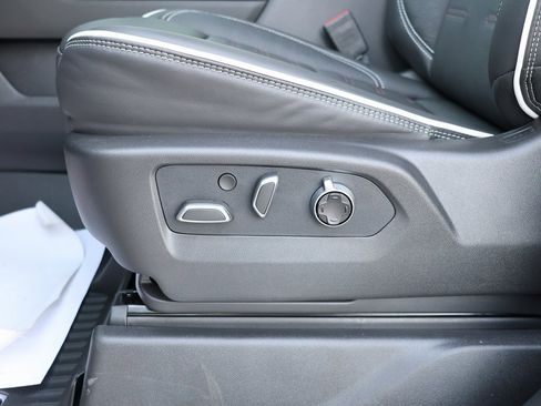 New 2025 GMC Sierra 1500 AT4X image 15