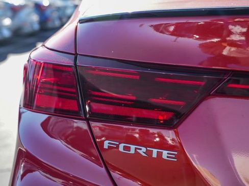 Certified 2023 Kia Forte GT-Line image 9
