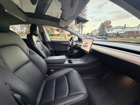 Used 2022 Tesla Model 3 Long Range image 11