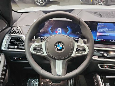 New 2026 BMW X6 xDrive40i w/ Climate Comfort Package image 11