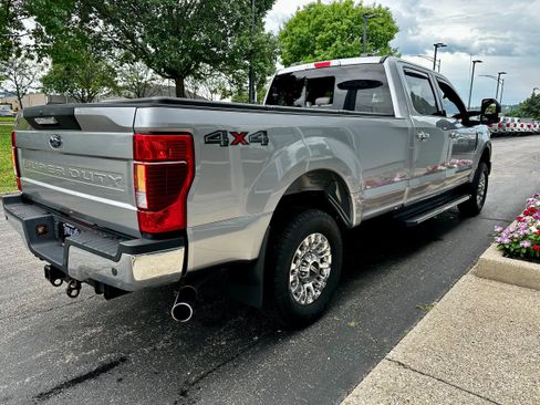 Used 2021 Ford F250 XLT w/ XLT Premium Package AWD/4WD image 3