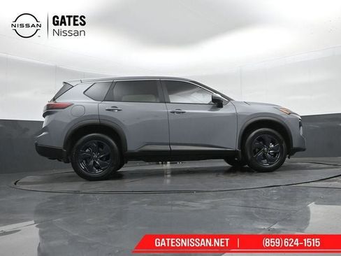 New 2026 Nissan Rogue SV FWD image 36