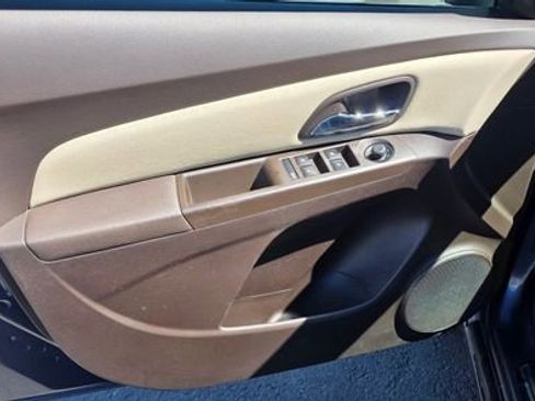 Used 2014 Chevrolet Cruze LTZ w/ Enhanced Safety Package FWD image 8