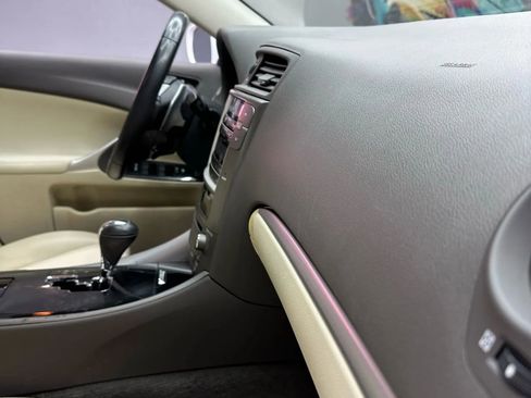 Used 2011 Lexus IS 250 image 28