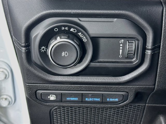 Used 2024 Jeep Wrangler High Altitude AWD/4WD image 10
