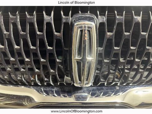 Certified 2023 Lincoln Nautilus Reserve w/ Equipment Group 201A image 14