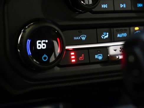 Used 2025 Ford Bronco Heritage Edition AWD/4WD image 69