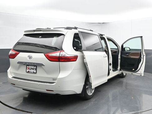 Used 2016 Toyota Sienna Limited Premium AWD/4WD image 63