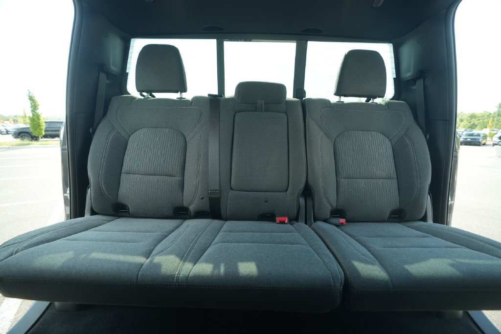 Used 2021 RAM 1500 Big Horn AWD/4WD image 38