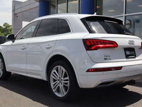 Used 2018 Audi Q5 Prestige w/ Prestige Package AWD/4WD image 3