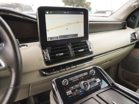 Used 2019 Lincoln Navigator L Reserve image 29