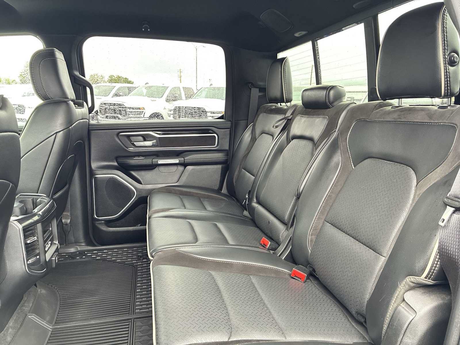Used 2020 RAM 1500 Laramie w/ Sport Appearance Package AWD/4WD image 22