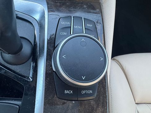 Used 2019 BMW 540i xDrive w/ Convenience Package image 23