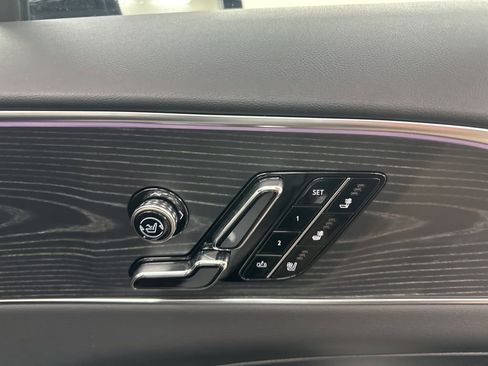 Certified 2025 Cadillac Lyriq Luxury w/ LPO, Floor Liner Package AWD/4WD image 20