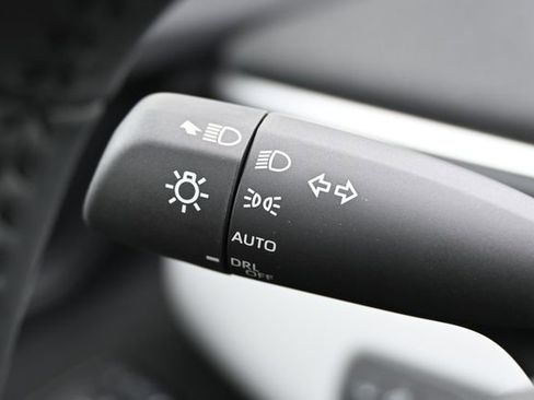 New 2026 Subaru Solterra Premium AWD/4WD image 32