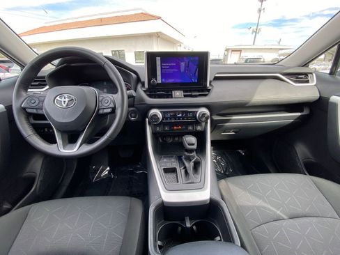 Used 2025 Toyota RAV4 XLE w/ Weather Package image 33