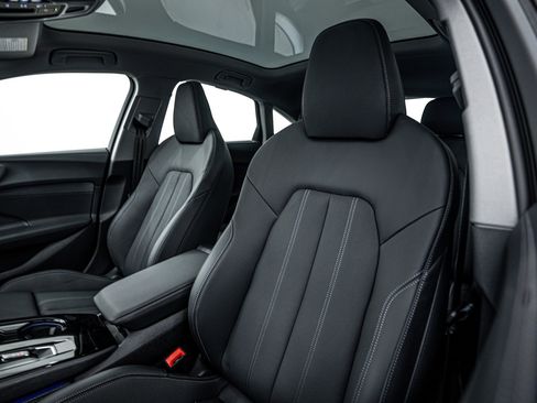 New 2025 Audi A5 2.0T Prestige image 16