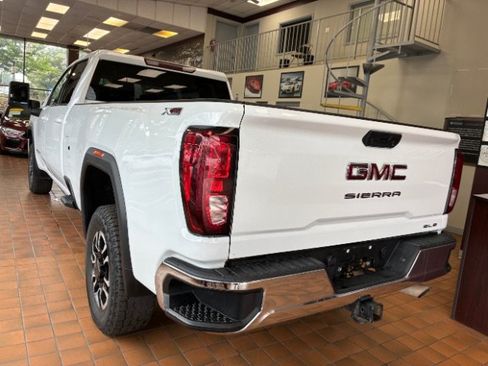 Used 2023 GMC Sierra 3500 SLE w/ SLE Convenience Package AWD/4WD image 6