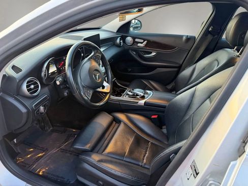 Used 2015 Mercedes-Benz C 300 4MATIC Sedan image 11