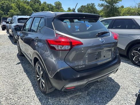 Used 2018 Nissan Kicks SR FWD image 4