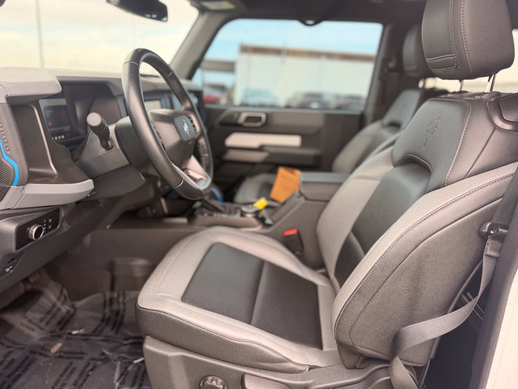 Used 2023 Ford Bronco Black Diamond w/ Sasquatch Package AWD/4WD image 9
