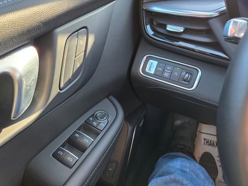 Used 2025 Buick Enclave Sport Touring image 30