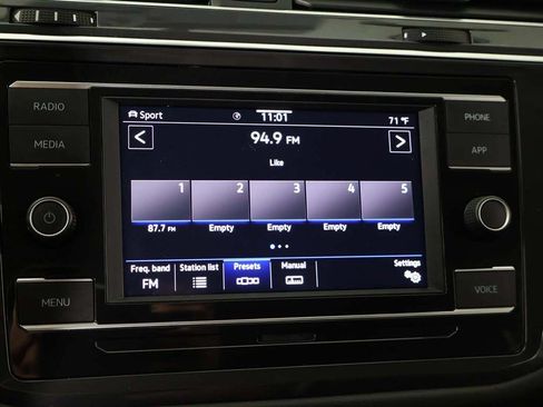 Used 2021 Volkswagen Tiguan S AWD/4WD image 40