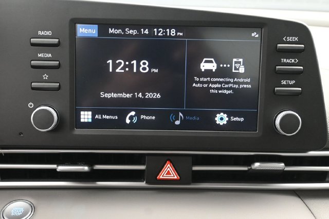 Used 2023 Hyundai Elantra SEL FWD image 18
