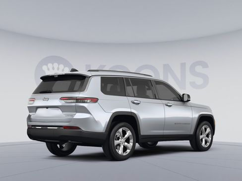 Used 2023 Jeep Grand Cherokee Limited AWD/4WD image 4