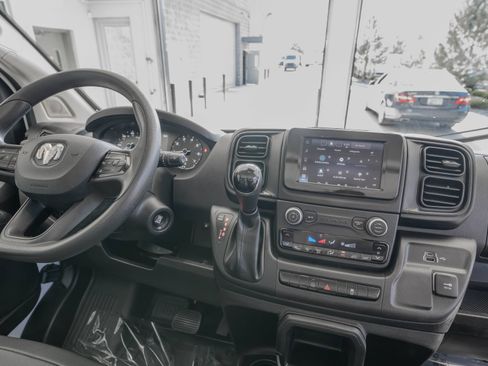 Used 2025 RAM ProMaster 2500 w/ Convenience Group FWD image 19