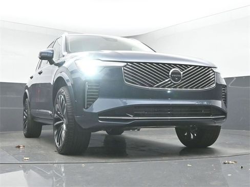 New 2026 Volvo XC90 B6 Ultra image 39