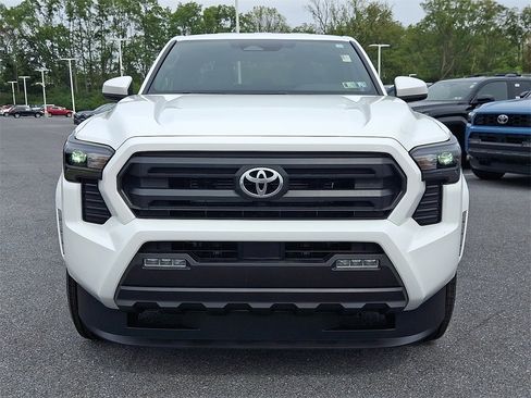 New 2025 Toyota Tacoma SR5 image 2