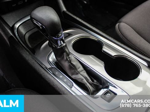 Used 2023 Chevrolet Malibu LT image 29