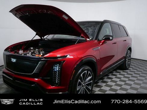 Certified 2026 Cadillac Vistiq Sport image 32