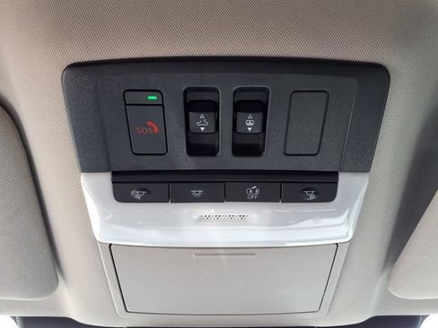 Certified 2025 Nissan Pathfinder Platinum w/ Cargo Package FWD image 14