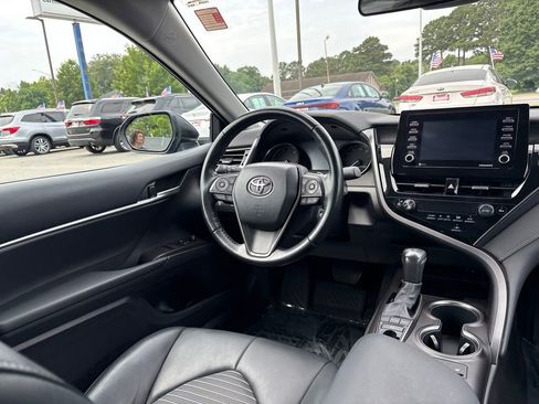 Used 2023 Toyota Camry SE w/ Cold Weather Package AWD/4WD image 27
