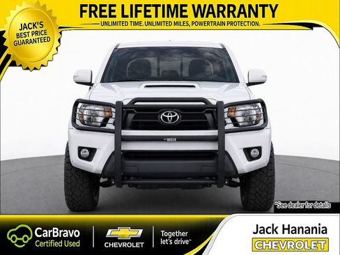 Used 2015 Toyota Tacoma 4x4 Double Cab w/ TRD Sport Package image 5