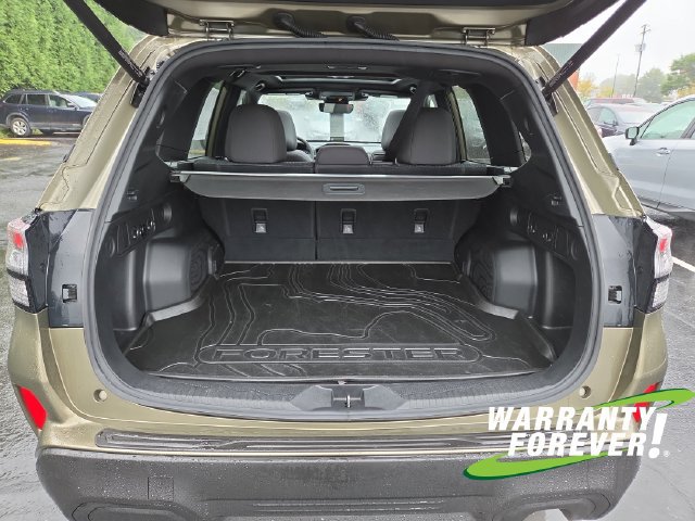 Used 2025 Subaru Forester Premium AWD/4WD image 18
