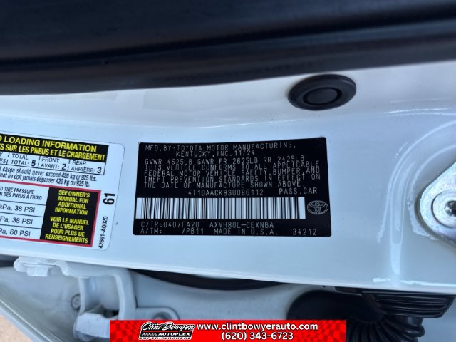 Used 2025 Toyota Camry LE FWD image 28