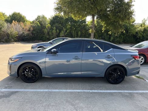 Used 2025 Nissan Sentra SR w/ Midnight Edition FWD image 7