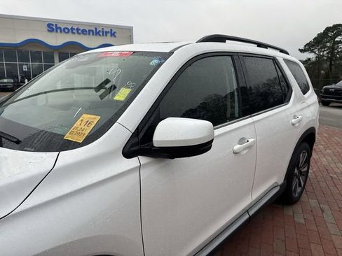 Certified 2023 Honda Pilot Elite image 5