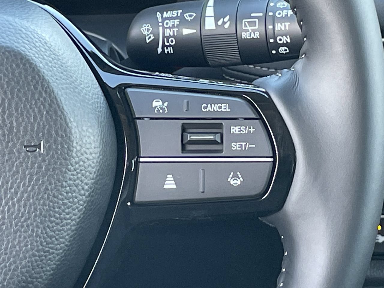 New 2027 Honda HR-V EX-L image 14