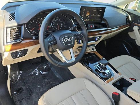 Certified 2023 Audi Q5 2.0T Premium w/ Convenience Package image 16