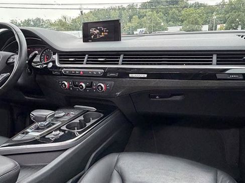 Used 2017 Audi Q7 3.0T Premium AWD/4WD image 37
